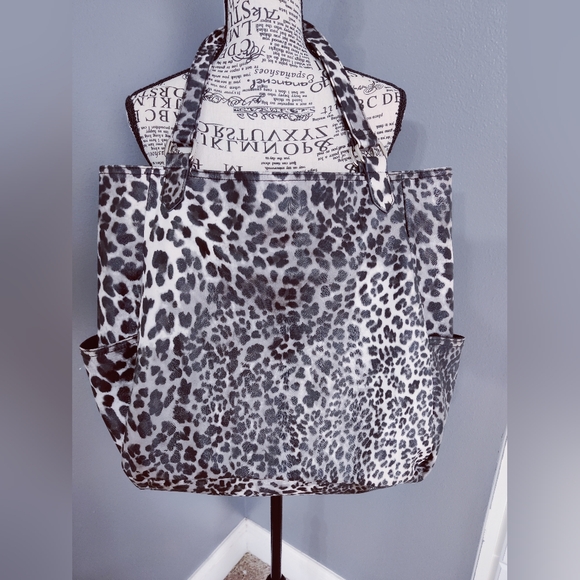 Kenneth Cole Black and White animal print tote - Picture 2 of 6